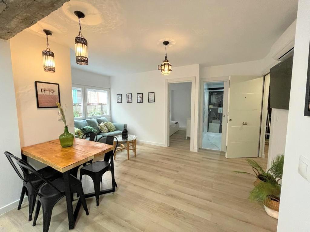 Paris Dream - Torremolinos Apartment ภายนอก รูปภาพ