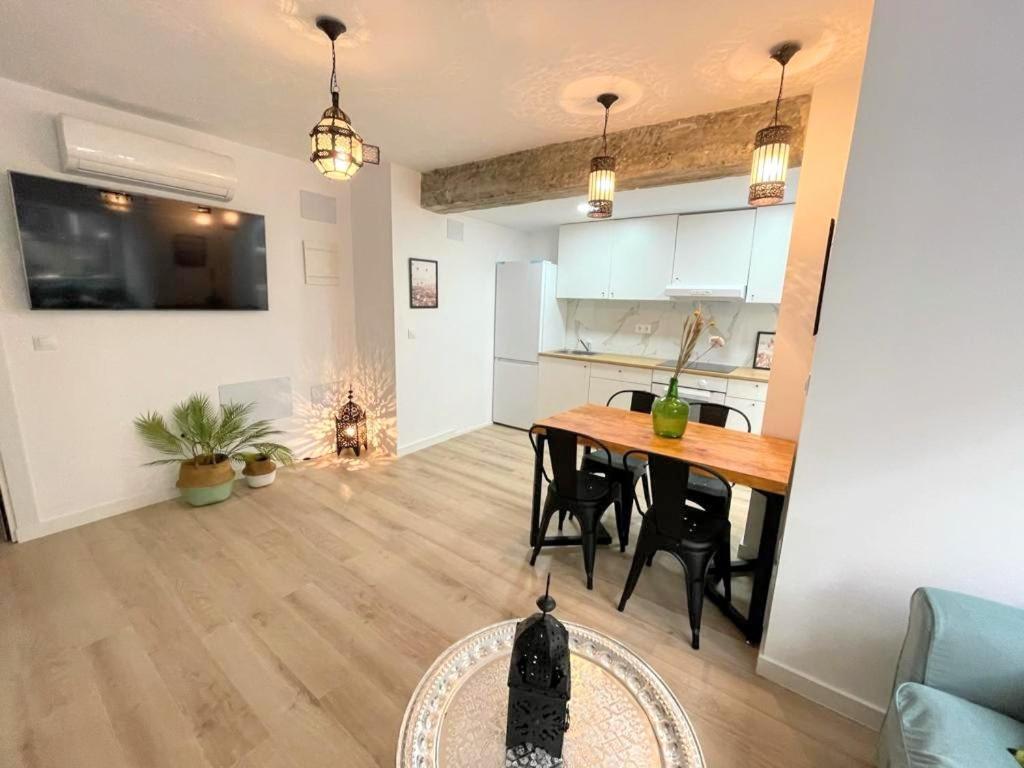 Paris Dream - Torremolinos Apartment ภายนอก รูปภาพ